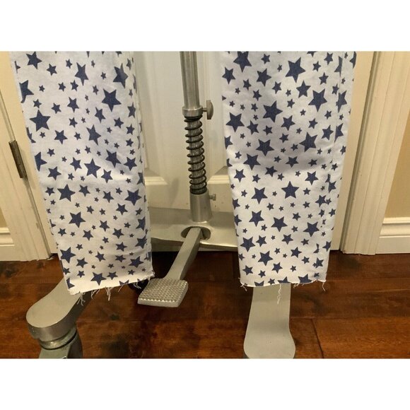 Hudson White W/Blue Star Print Cropped Distressed Skinny Jeans , Size 29, NWT! - Picture 4 of 11